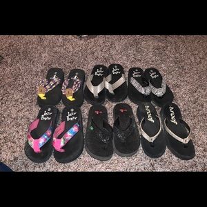 6 pair flip flops toddler size 9